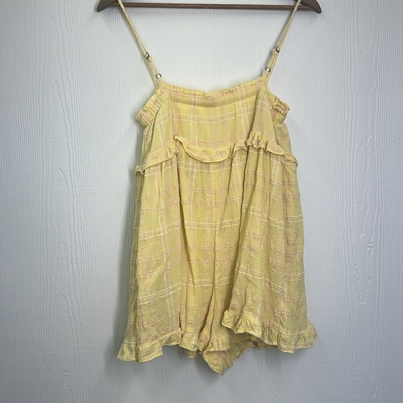 Urban Outfitters - Ruffle Me Yellow Gingham Spaghetti Strap Short Romper SZ XS - Picture 9 of 11
